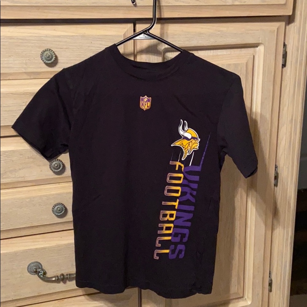 boys Minnesota Vikings T-shirt
